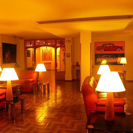 Hotel Pradas Jaca Bagian luar foto